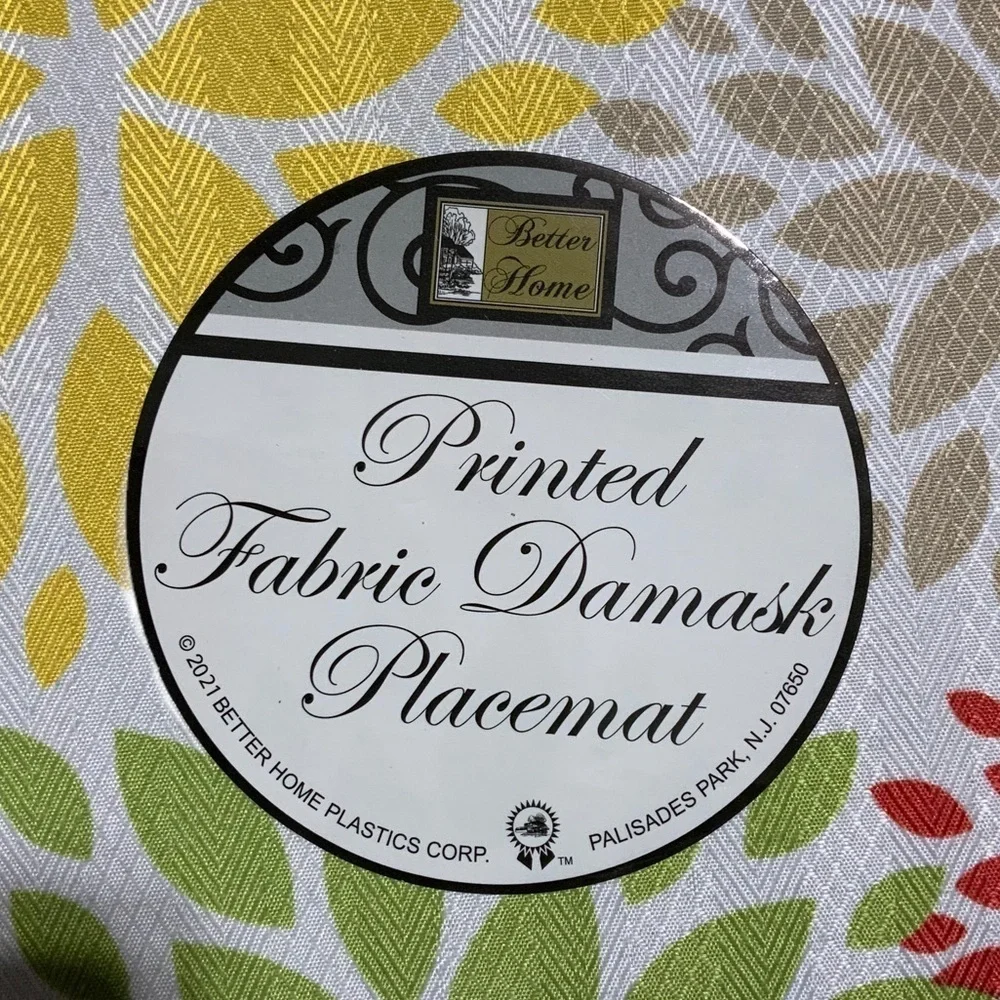 Placemats Printed Fabric Damask Reversible Flower Power 12 X 18 in Set of 4